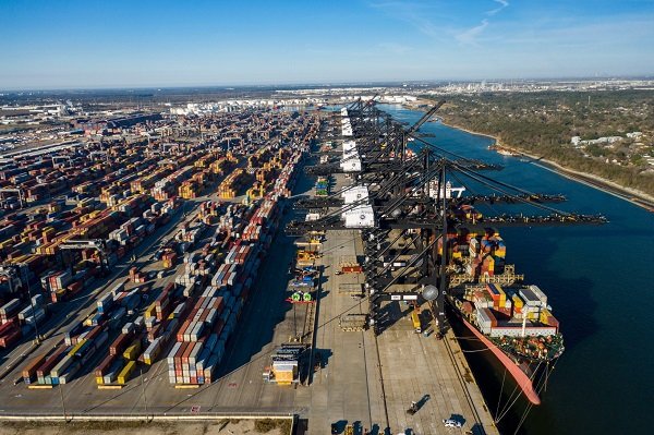 Port Strike Averted in the US: Tentative Agreement Ensures Continued Smooth Operations at Critical Ports